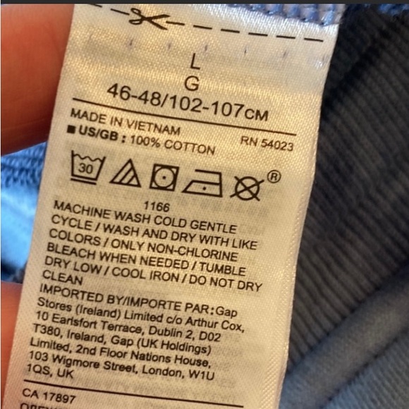 Banana Republic tie dye sweat shorts - Picture 3 of 3